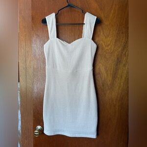 SHEIN Cream Sheath Mini Dress Sweetheart Neckline Sleeveless